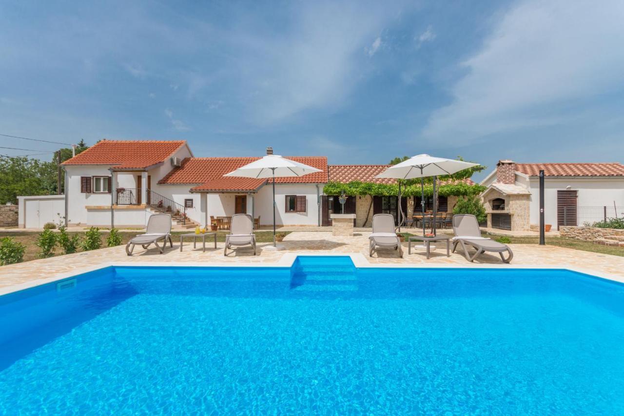 Villa Vitis Zadarvillas Oklaj Zewnętrze zdjęcie